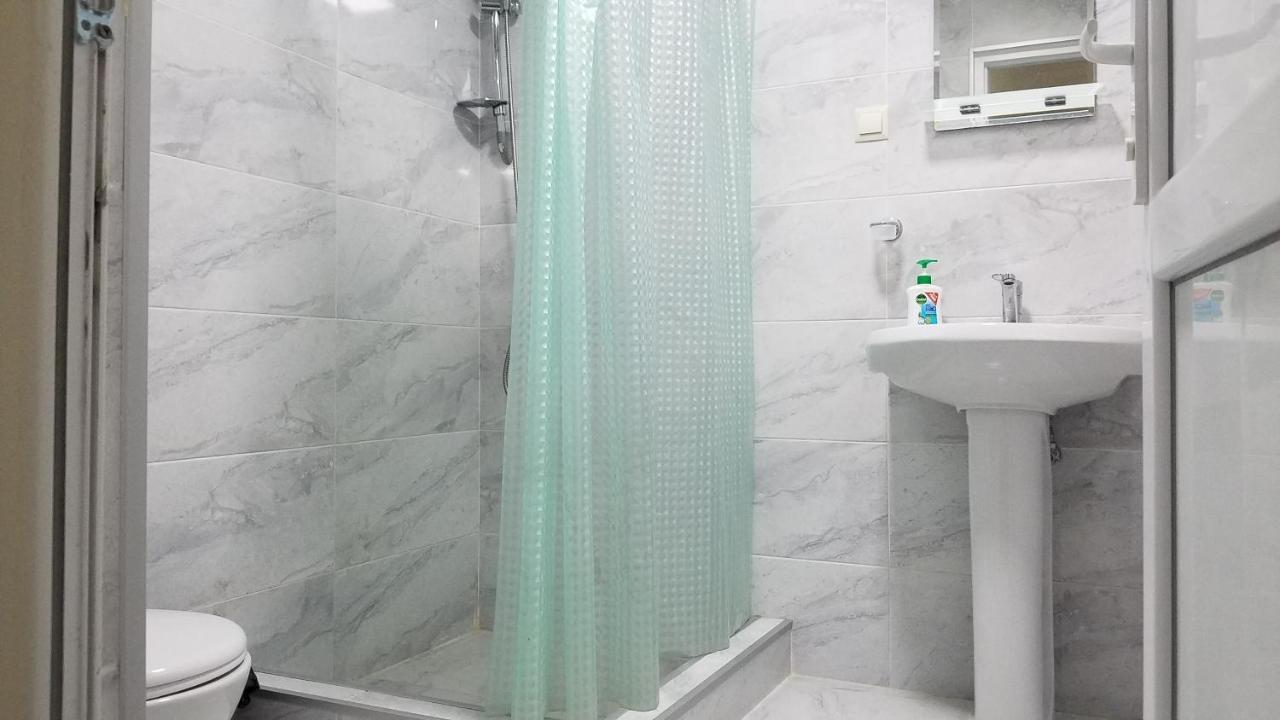 Guest House Green Rose Borjomi ภายนอก รูปภาพ
