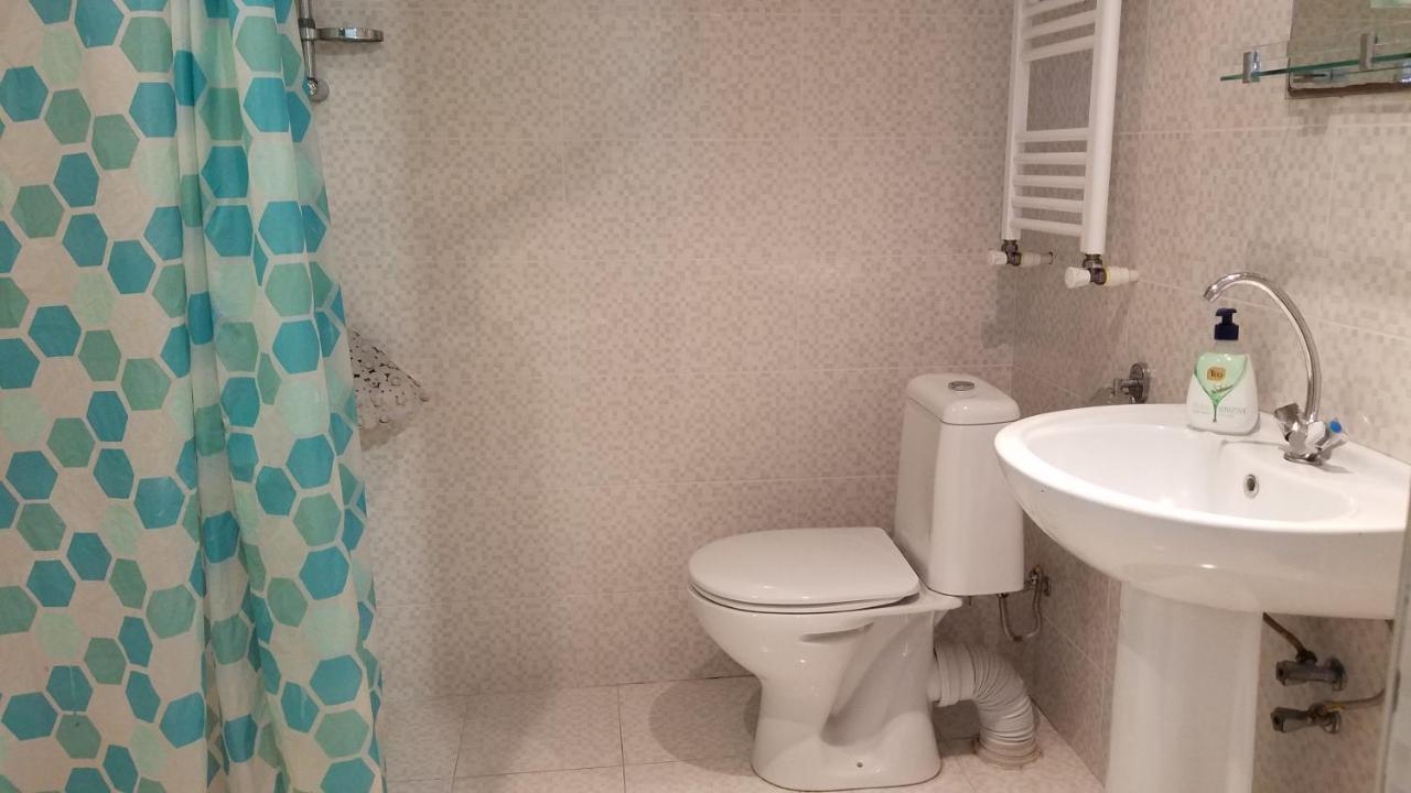 Guest House Green Rose Borjomi ภายนอก รูปภาพ