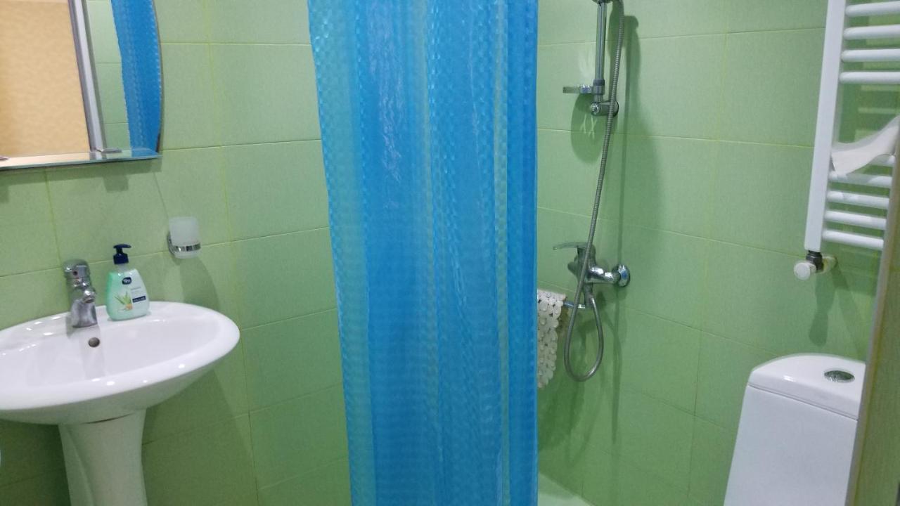 Guest House Green Rose Borjomi ภายนอก รูปภาพ